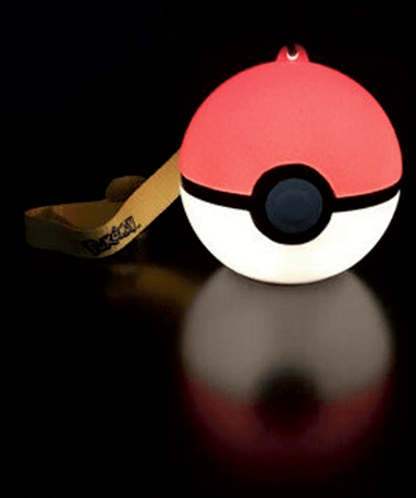 Poké Ball nyckelring med LED-ljus - Pokémon